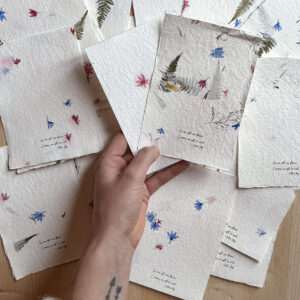 Papier à fleurs pour mots doux